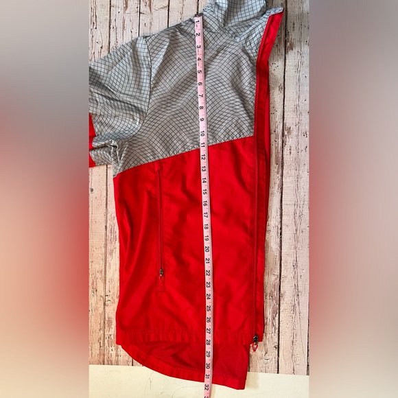 Under Armour light jacket Sz: L Red and Gray - Picture 4 of 7